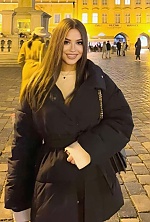 Ukrainian mail order bride Amieliia from Zaporizhzhia with light brown hair and blue eye color - image 2
