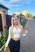 Ukrainian mail order bride Diana from Kyiv with blonde hair and brown eye color - image 17