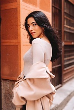 Ukrainian mail order bride Diana from Kiev with black hair and brown eye color - image 3