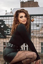 Ukrainian mail order bride Amina from Khmelnytskyi with brunette hair and grey eye color - image 2