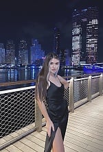 Ukrainian mail order bride Alina from Chicago with brunette hair and green eye color - image 8