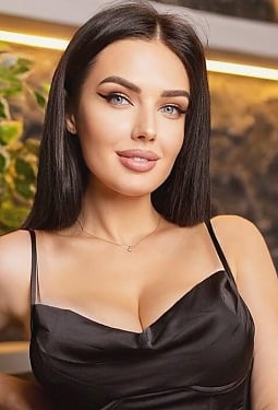 Elena, 27 y.o. from Kyiv, Ukraine
