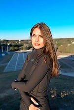 Ukrainian mail order bride Julia from Chernihiv with light brown hair and blue eye color - image 5