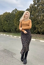 Ukrainian mail order bride Yulia from Kyiv with blonde hair and green eye color - image 10