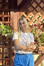 Ukrainian mail order bride Alexandra from Alicante with blonde hair and brown eye color - image 7