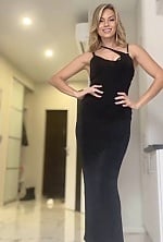 Ukrainian mail order bride Victoria from London with blonde hair and grey eye color - image 3