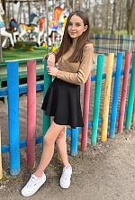 Ukrainian mail order bride Inna from Cherkasy with light brown hair and green eye color - image 4