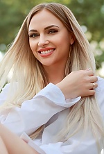 Ukrainian mail order bride Lyubava from Los Angeles with blonde hair and green eye color - image 7