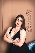 Ukrainian mail order bride Oleksandra from Vinnitsa with light brown hair and green eye color - image 3