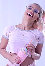 Ukrainian mail order bride Andrea from Medell&iacute;n with blonde hair and black eye color - image 9