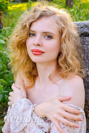 Ukrainian mail order bride Anastasia from Nikolaev with blonde hair and blue eye color - image 1