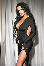 Ukrainian mail order bride Aneta from Warsaw with black hair and brown eye color - image 3