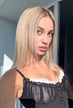 Darina, 22 y.o. from Kyiv, Ukraine