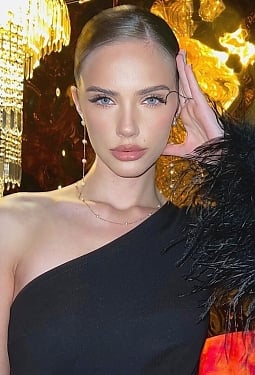 Yana, 21 y.o. from Lviv, Ukraine