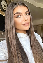 Ukrainian mail order bride Maria from Chernivtsi with brunette hair and brown eye color - image 9