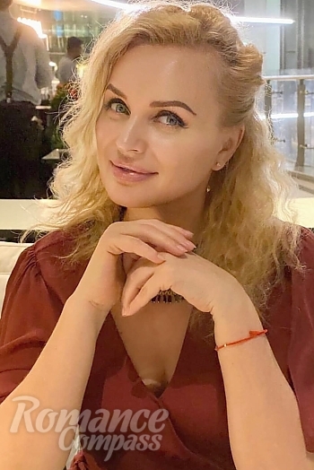 Ukrainian mail order bride Liudmyla from Los Angeles with blonde hair and grey eye color - image 1