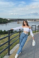 Ukrainian mail order bride Elina from Zaporozhye with light brown hair and green eye color - image 8