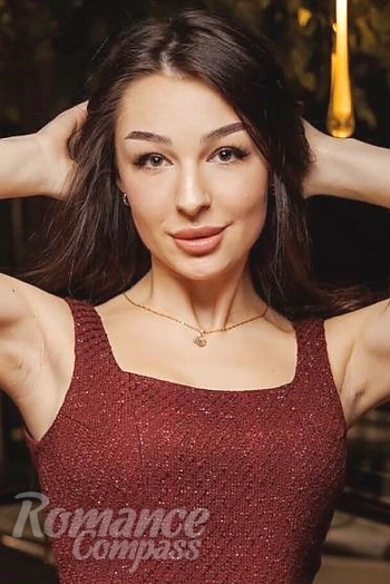 Ukrainian mail order bride Kateryna from Kiev with brunette hair and hazel eye color - image 1