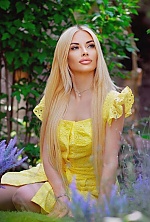 Ukrainian mail order bride Nataliya from Kiev with blonde hair and green eye color - image 3