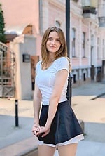 Ukrainian mail order bride Yana from Ivano-Frankivsk with light brown hair and blue eye color - image 4