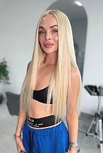 Ukrainian mail order bride Alena from Munich with blonde hair and blue eye color - image 9