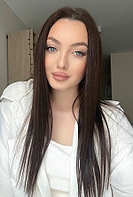 Ukrainian mail order bride Diana from Odesa with brunette hair and blue eye color - image 5