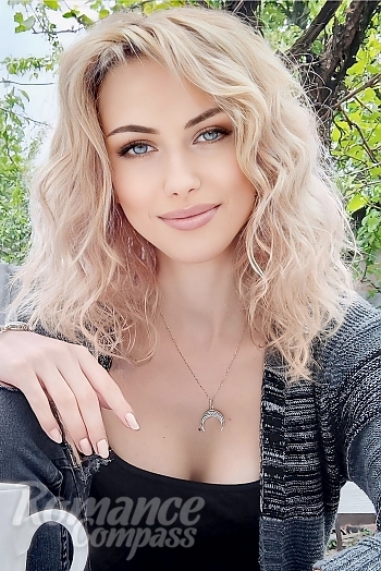 Ukrainian mail order bride Margarita from Warsaw with blonde hair and grey eye color - image 1