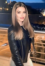 Ukrainian mail order bride Liubov from Berlin with light brown hair and brown eye color - image 13