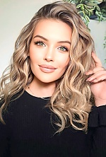 Ukrainian mail order bride Liubov from Berlin with light brown hair and brown eye color - image 7