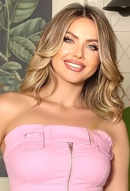 Miroslava, 42 y.o. from Kyiv, Ukraine