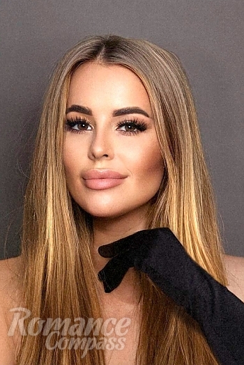 Ukrainian mail order bride Nastya from Kiev with blonde hair and brown eye color - image 1