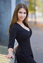 Ukrainian mail order bride Yana from Lviv with light brown hair and green eye color - image 7