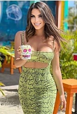 Ukrainian mail order bride Jessica from Miami with brunette hair and green eye color - image 9