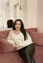 Ukrainian mail order bride Inna from Lviv with brunette hair and brown eye color - image 9