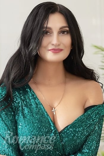 Ukrainian mail order bride Nataly from Zaporizhia with black hair and brown eye color - image 1