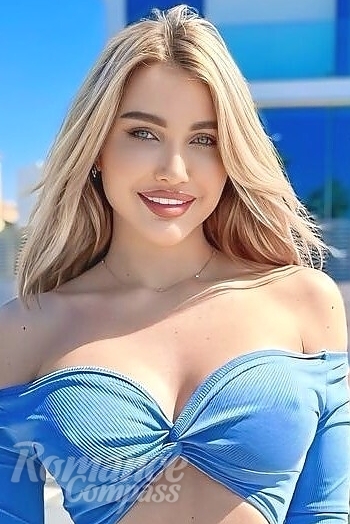 Ukrainian mail order bride Diana from Odesa with blonde hair and green eye color - image 1