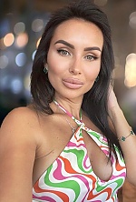 Ukrainian mail order bride Victoria from Washington with brunette hair and green eye color - image 9