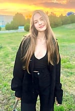 Ukrainian mail order bride Anastasia from Kiev with light brown hair and brown eye color - image 2