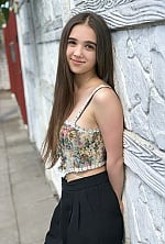 Ukrainian mail order bride Ester from Cherkasy with light brown hair and brown eye color - image 7