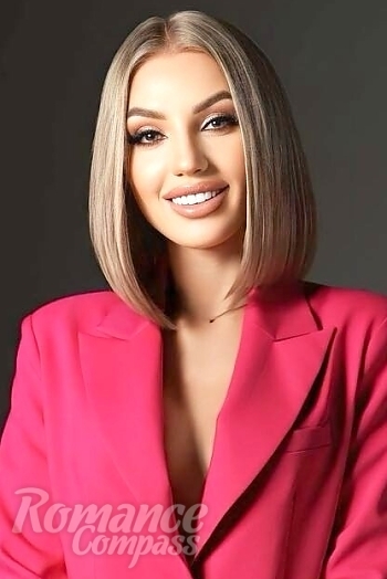 Ukrainian mail order bride Alina from Kiev with blonde hair and grey eye color - image 1