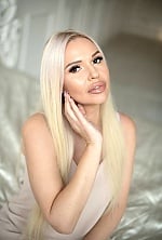 Ukrainian mail order bride Tetiana from Kherson with blonde hair and brown eye color - image 2