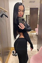 Ukrainian mail order bride Daria from Milan with black hair and brown eye color - image 6