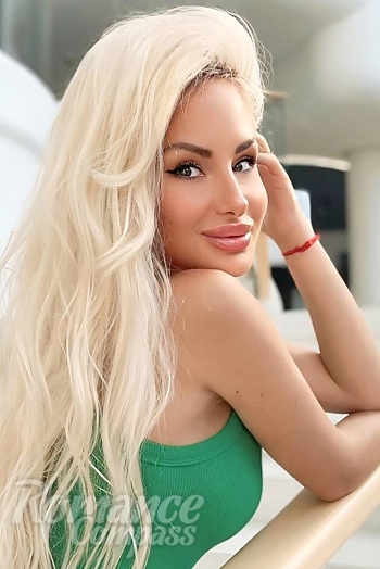 Ukrainian mail order bride Ekaterina from Los Angeles with blonde hair and brown eye color - image 1