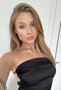 Olena, 22 y.o. from Kyiv, Ukraine