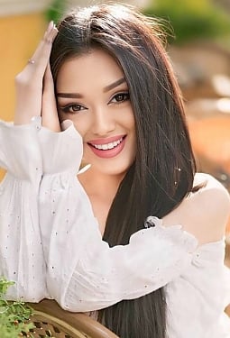 Sania, 27 y.o. from Almaty, Kazakhstan