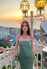 Ukrainian mail order bride Daryna from Kyiv with light brown hair and green eye color - image 4