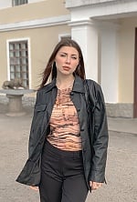 Ukrainian mail order bride Zlata from Kyiv with brunette hair and grey eye color - image 9