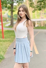 Ukrainian mail order bride Daria from Irpin with light brown hair and blue eye color - image 8