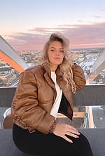 Ukrainian mail order bride Sonja from Tallinn with blonde hair and grey eye color - image 4