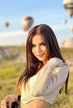 Ukrainian mail order bride Yana from Kryvyi Rih with light brown hair and green eye color - image 8